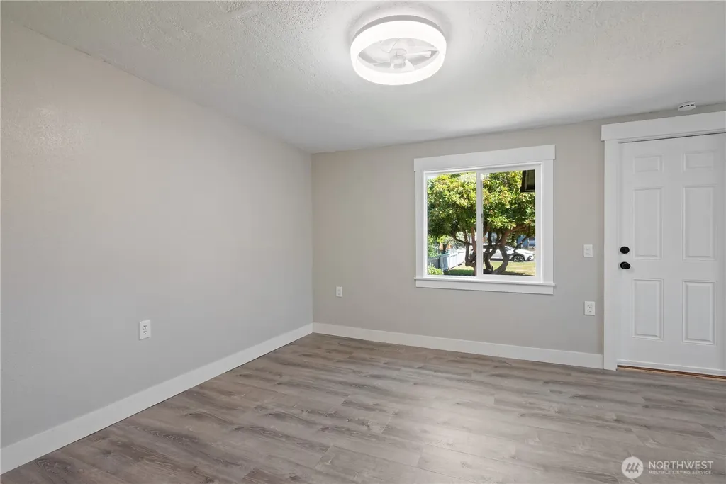 325 23rd Avenue Longview WA 98632