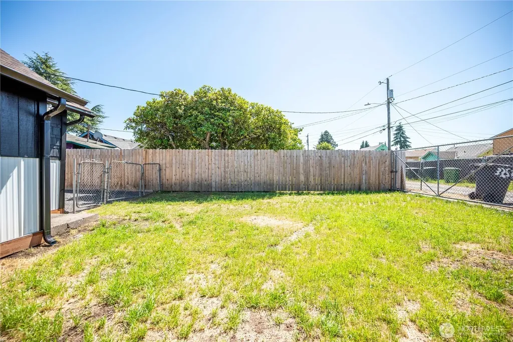 325 23rd Avenue Longview WA 98632