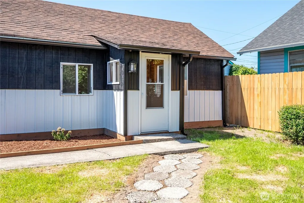 325 23rd Avenue Longview WA 98632