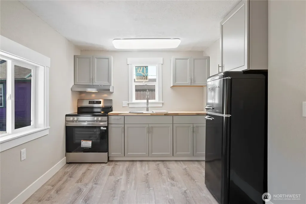 325 23rd Avenue Longview WA 98632