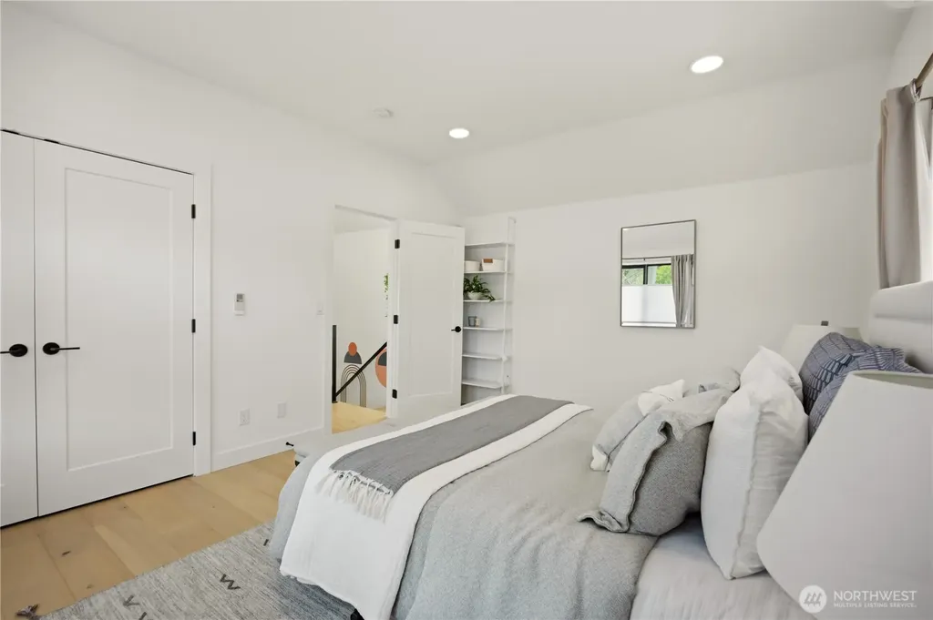 9016 12th Avenue SW Seattle WA 98106