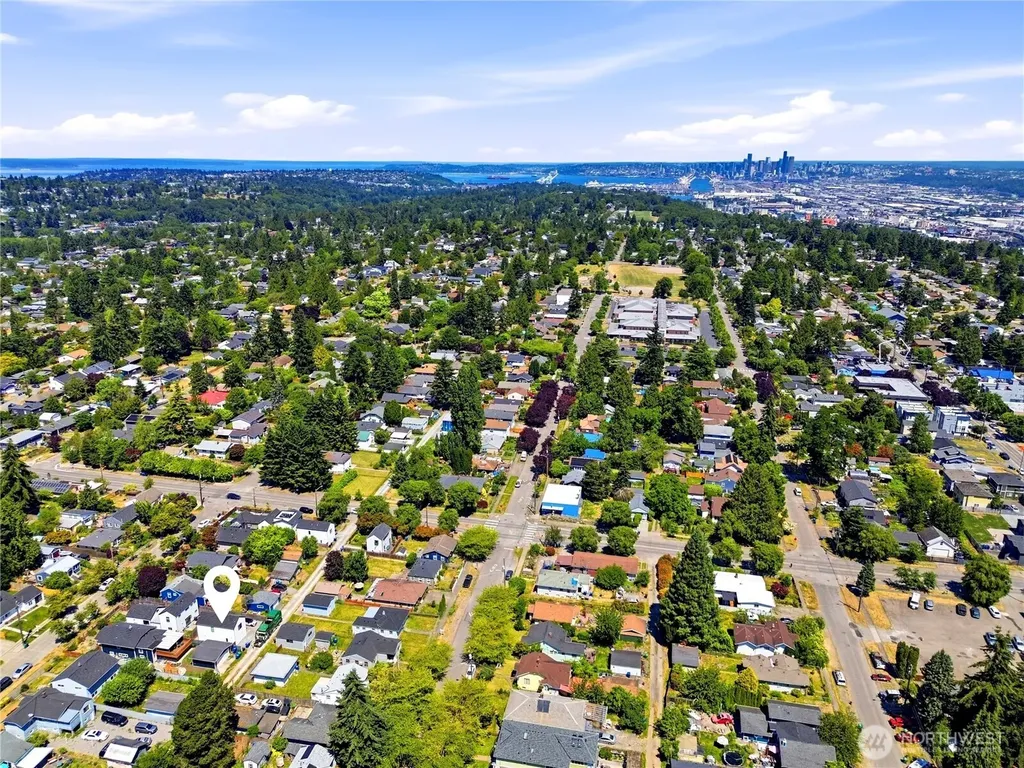 9016 12th Avenue SW Seattle WA 98106