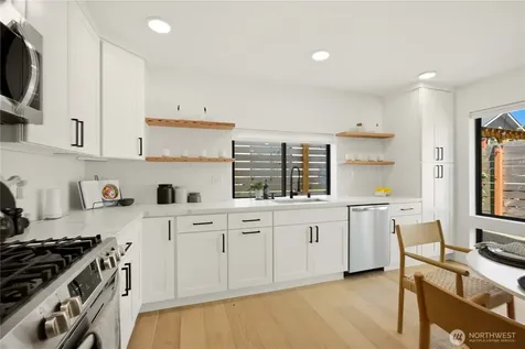 9016 12th Avenue SW Seattle WA 98106