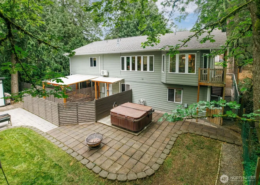 7337 151st Avenue NE Redmond WA 98052