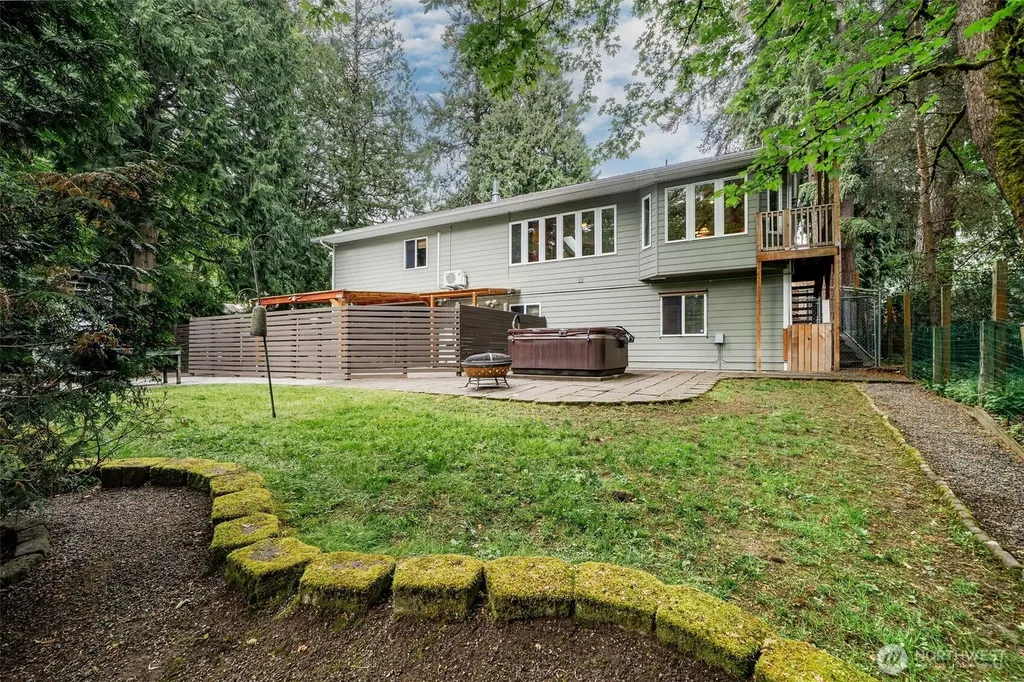 7337 151st Avenue NE Redmond WA 98052