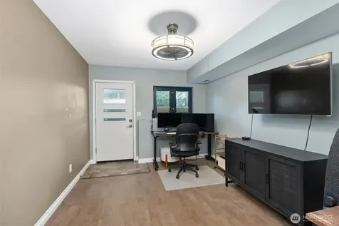 7337 151st Avenue NE Redmond WA 98052