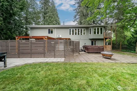 7337 151st Avenue NE Redmond WA 98052