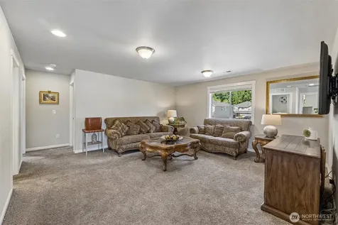 13931 E 63rd Avenue E Puyallup WA 98373