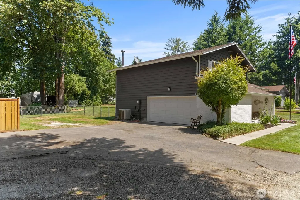 12801 151st Street E Puyallup WA 98374