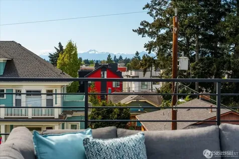 4116 Burke Avenue N Seattle WA 98103