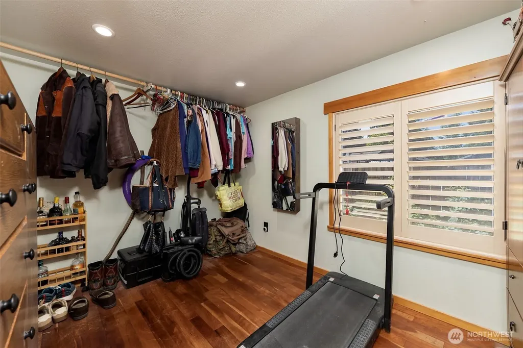 302 E Oak Street Shelton WA 98584