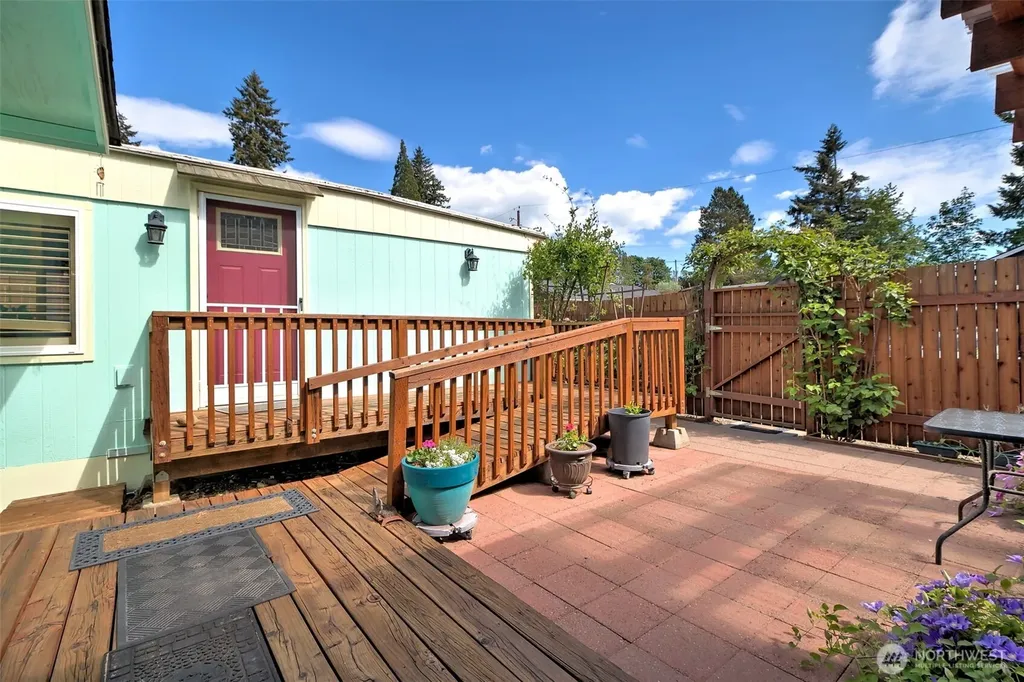 302 E Oak Street Shelton WA 98584