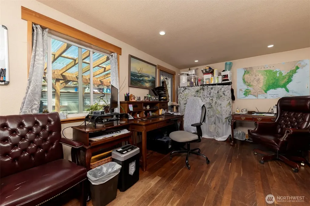 302 E Oak Street Shelton WA 98584