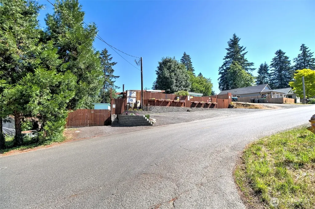 302 E Oak Street Shelton WA 98584