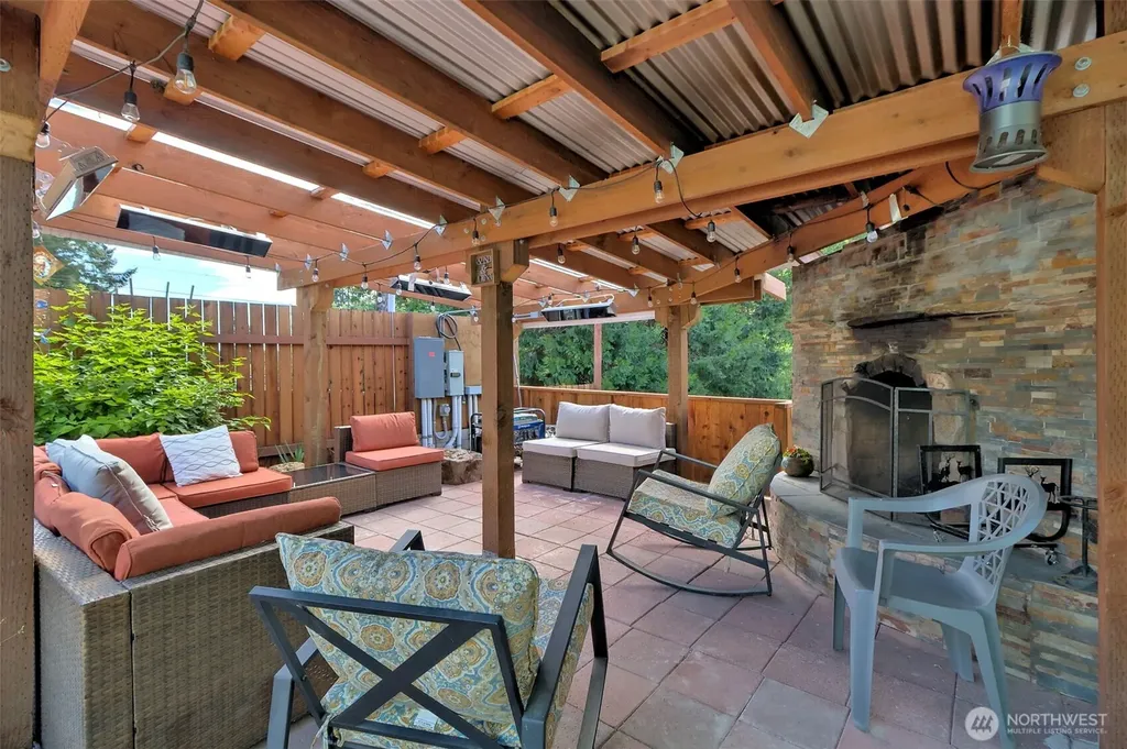 302 E Oak Street Shelton WA 98584