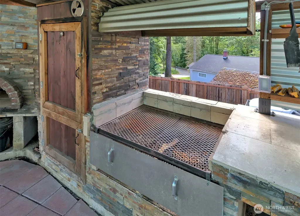 302 E Oak Street Shelton WA 98584