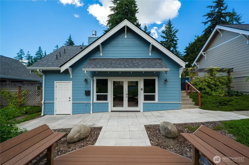 31024 6th Lane SW Federal Way WA 98023