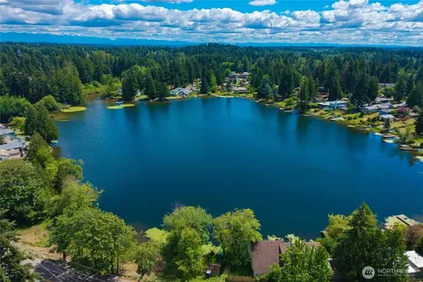 31024 6th Lane SW Federal Way WA 98023
