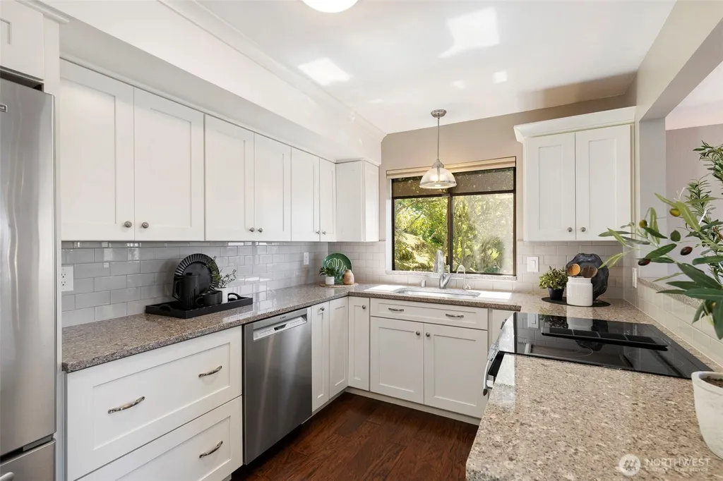 3140 Sahali Drive Bremerton WA 98310