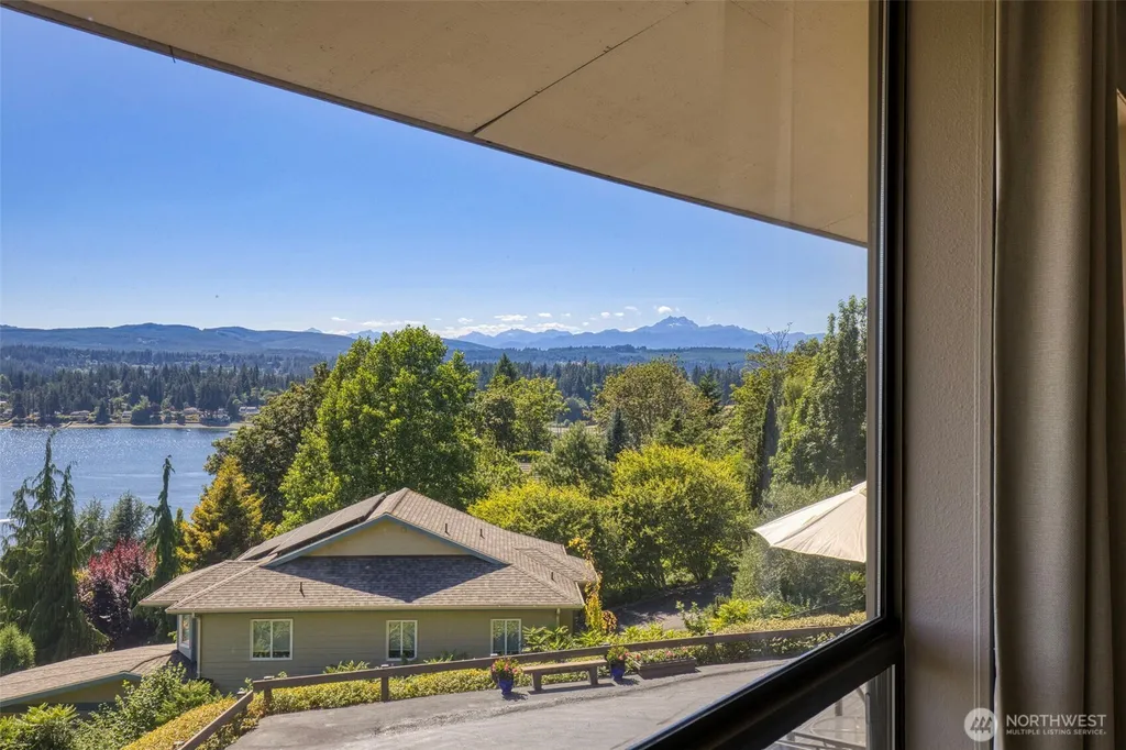 3140 Sahali Drive Bremerton WA 98310