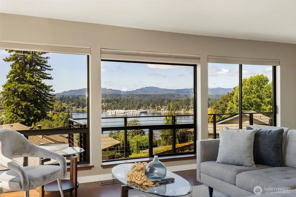 3140 Sahali Drive Bremerton WA 98310