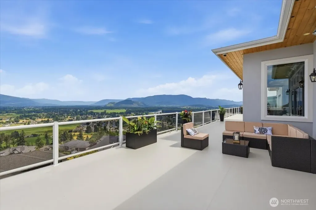 880 Bella Vista Lane Burlington WA 98233
