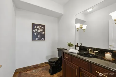 880 Bella Vista Lane Burlington WA 98233