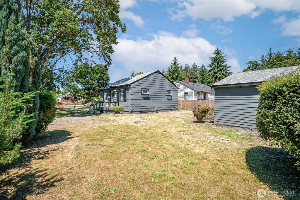 6851 S Gove Street Tacoma WA 98409