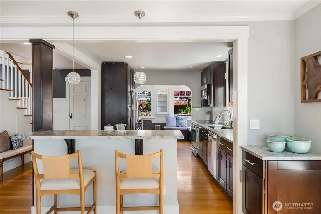 1920 Day Island Boulevard W University Place WA 98466