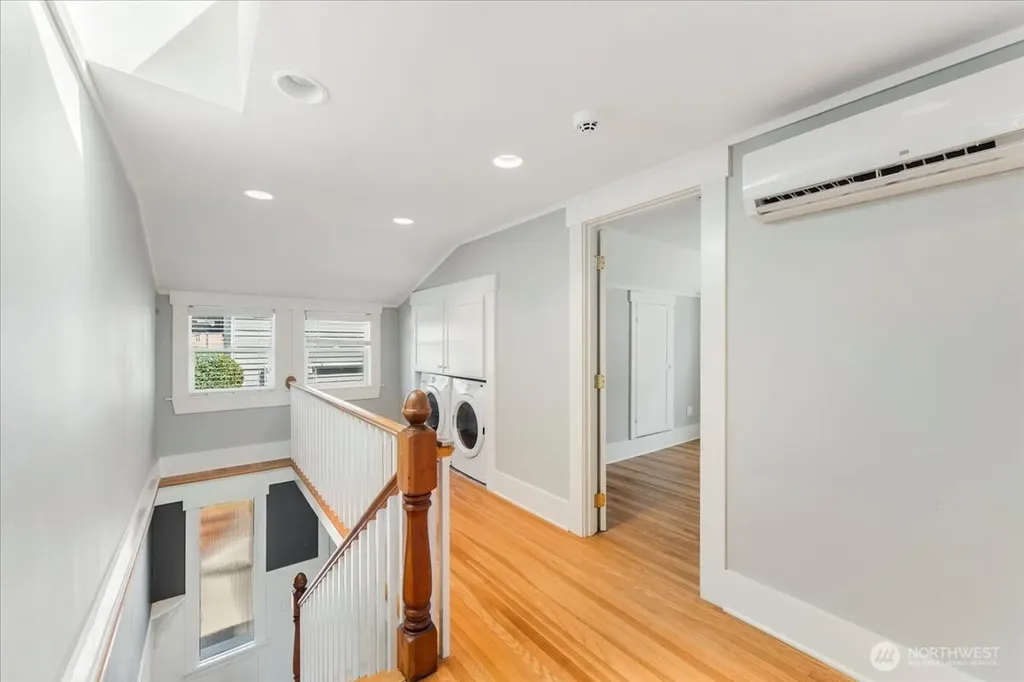 1920 Day Island Boulevard W University Place WA 98466