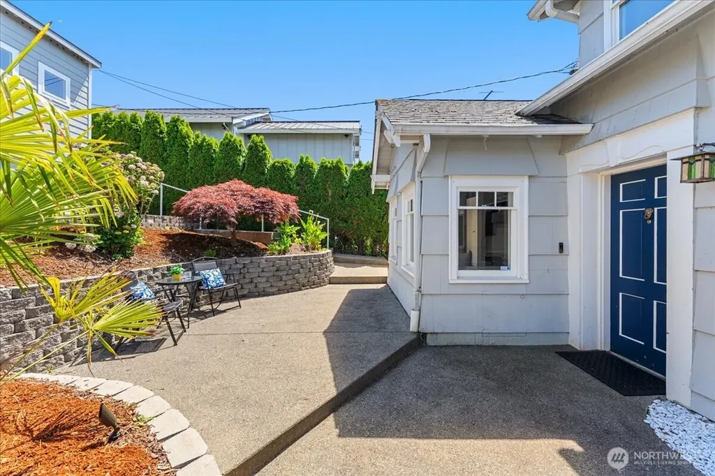 1920 Day Island Boulevard W University Place WA 98466
