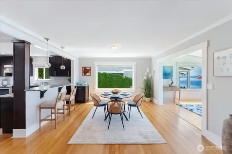 1920 Day Island Boulevard W University Place WA 98466