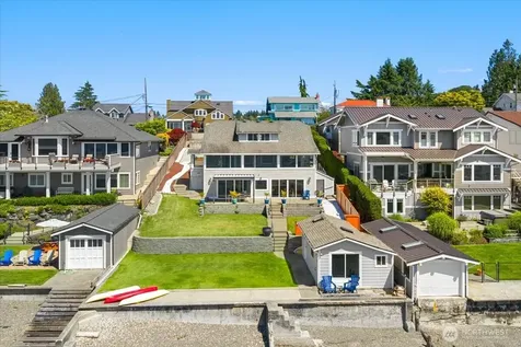 1920 Day Island Boulevard W University Place WA 98466