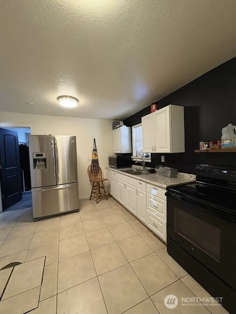 9 Freemont Avenue Rock Island WA 98850