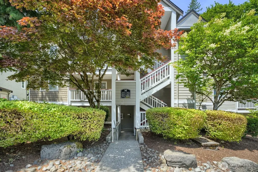 18501 SE Newport Way Issaquah WA 98027
