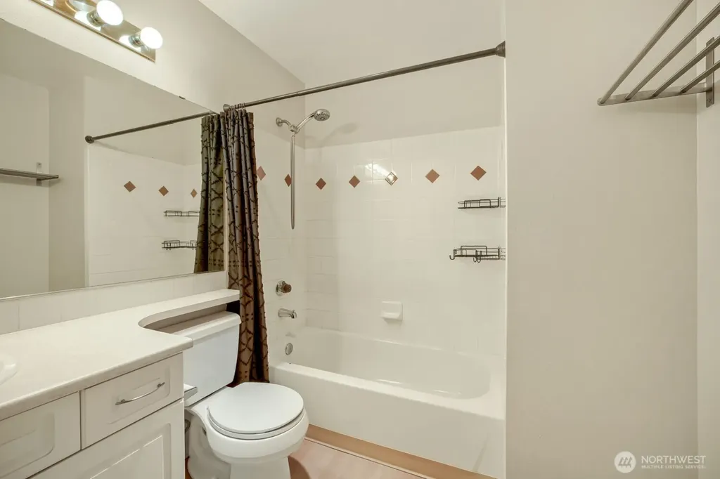18501 SE Newport Way Issaquah WA 98027