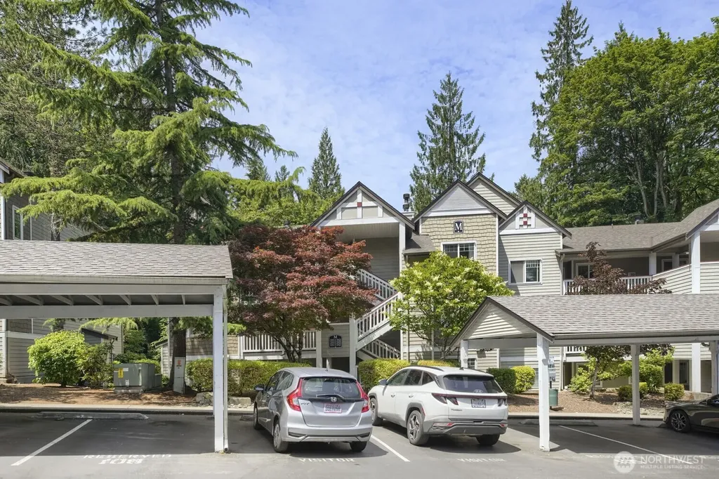 18501 SE Newport Way Issaquah WA 98027