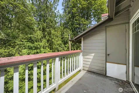 18501 SE Newport Way Issaquah WA 98027