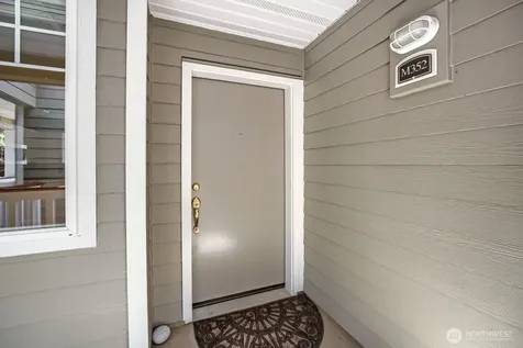 18501 SE Newport Way Issaquah WA 98027