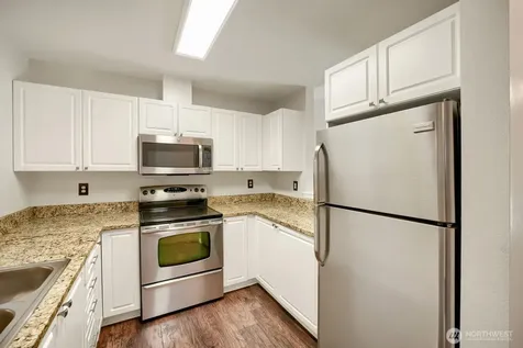 18501 SE Newport Way Issaquah WA 98027