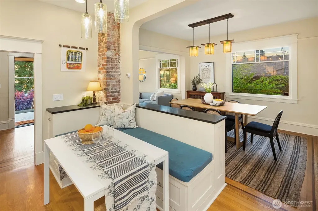 6044 2nd Avenue NW Seattle WA 98107