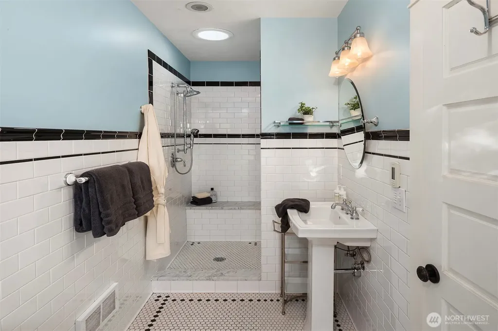 6044 2nd Avenue NW Seattle WA 98107
