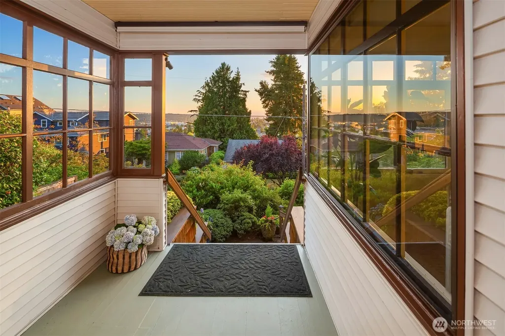 6044 2nd Avenue NW Seattle WA 98107
