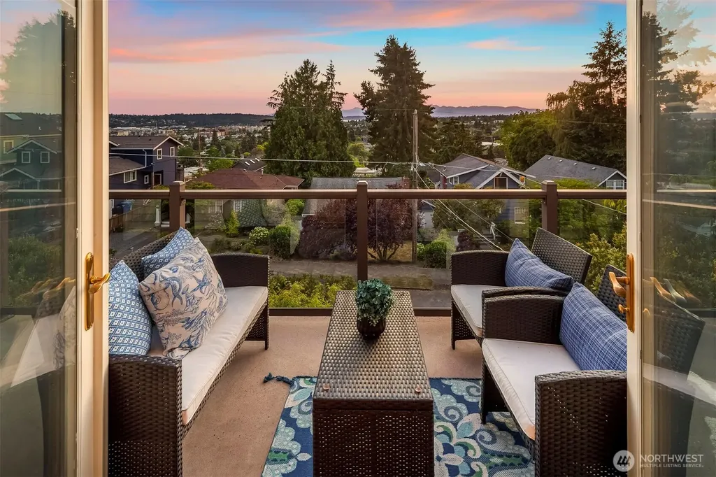 6044 2nd Avenue NW Seattle WA 98107