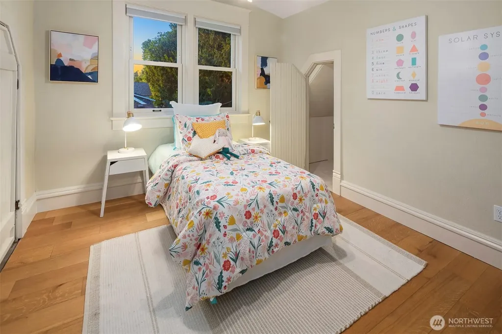 6044 2nd Avenue NW Seattle WA 98107
