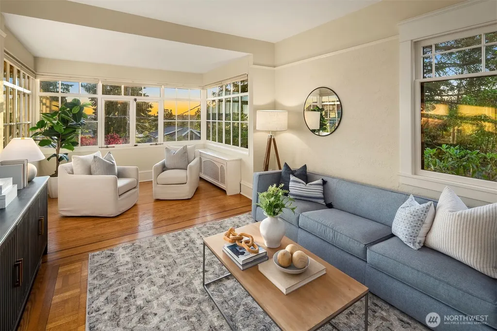 6044 2nd Avenue NW Seattle WA 98107