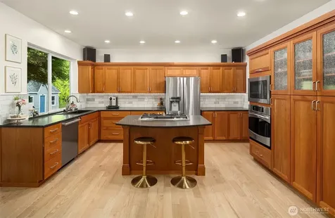 14230 229th Avenue NE Woodinville WA 98077