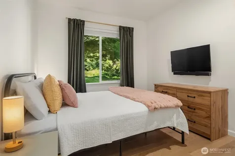 14230 229th Avenue NE Woodinville WA 98077
