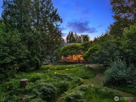 14230 229th Avenue NE Woodinville WA 98077