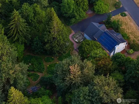 14230 229th Avenue NE Woodinville WA 98077
